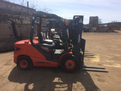Forklift D3000 delivery to Marijampole,Lithuania 4